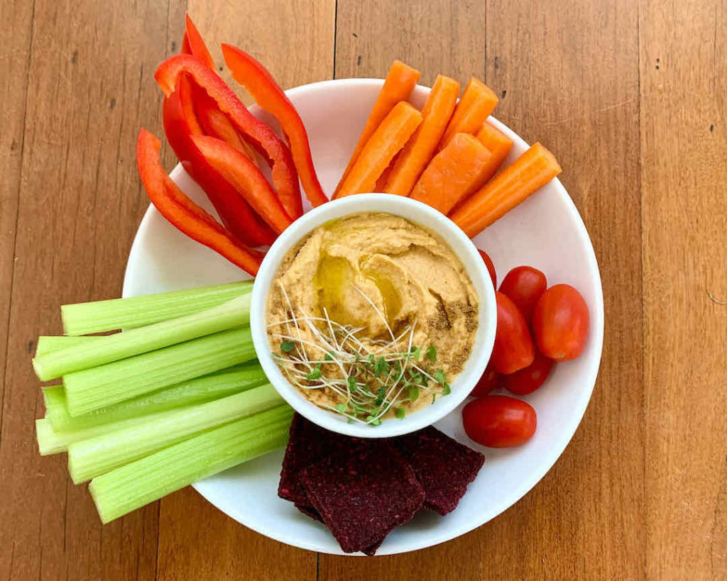 serve_kids_vegetables_with_dip